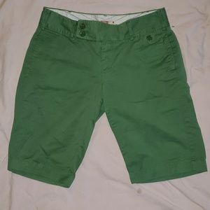 Women's old Navy Bermuda shorts